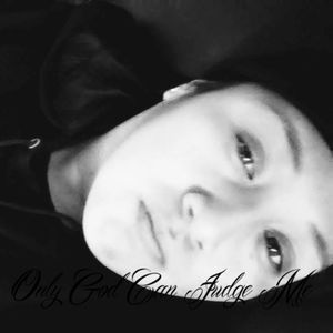 Meet your Posher, Dee